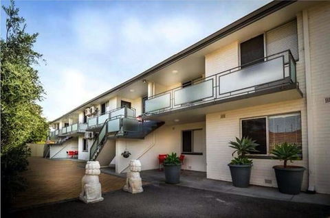Superb 2 BR Apartment Minutes To CBD- Cen7 - Internet Find 2