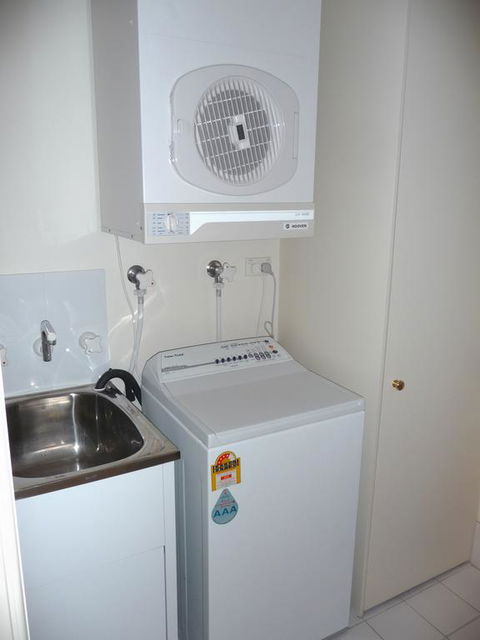 Superb Stay In Adelaides East End - Internet Find 3