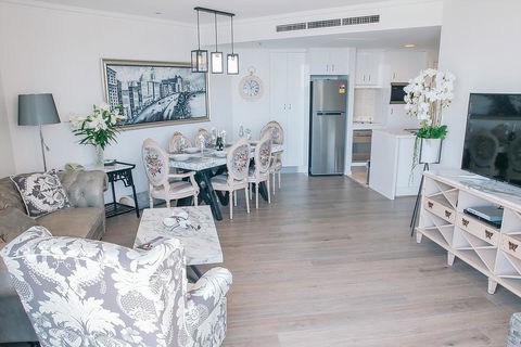 Superior Kent Street Apartments - Internet Find 2