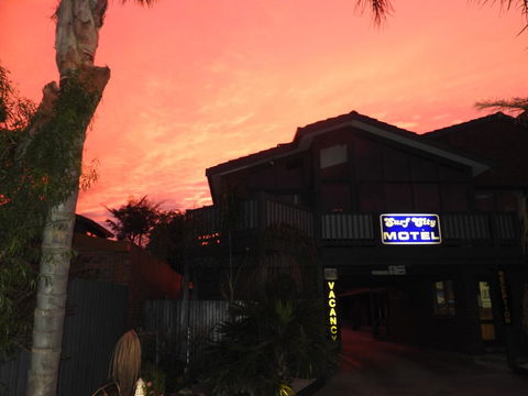 Surf City Motel - Internet Find 0