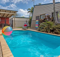Surf Club House Pet Friendly Sunshine Coast Holiday House Marcoola - Internet Find