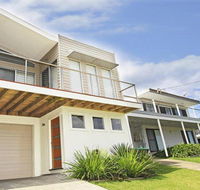 Surf Mist - contemporary seaside duplex - Internet Find