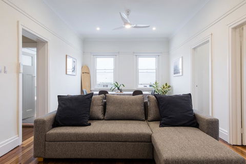 Surf Shack Coogee Beach - Internet Find 2