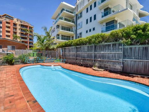 Surf Side Palms 12 - Internet Find 2