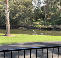 Surfrider Caravan Park - Internet Find