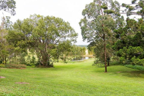 Sweet Love - Byron Bay Hinterland - Internet Find 1