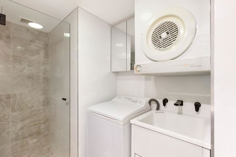 Sydney CBD Studio Apartment With Stunning View Of Darling Harbour (1704 KNT) - Internet Find 2