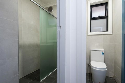 Sydney Star Backpackers - Internet Find 3