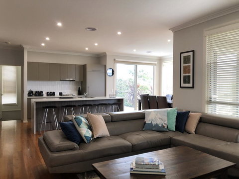 Taboga, 3 Bedroom, 3 Bathroom Villia - Internet Find 0