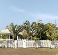 Tallulah Retreat - Valla Beach - Internet Find