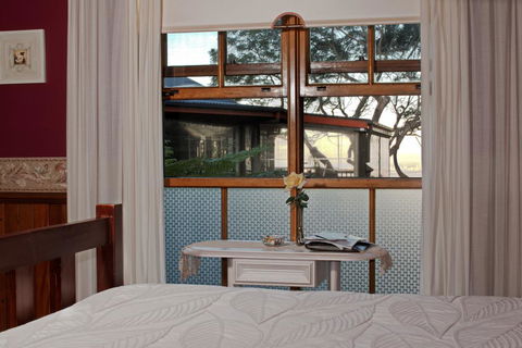 Tamborine Mountain Bed And Breakfast - Internet Find 2