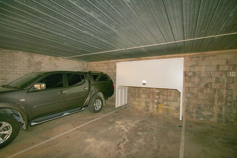 Tanderra 16/28 Park Road - Internet Find 3