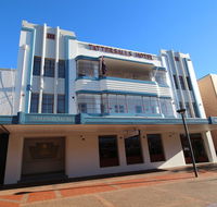 Tattersalls Hotel - Internet Find