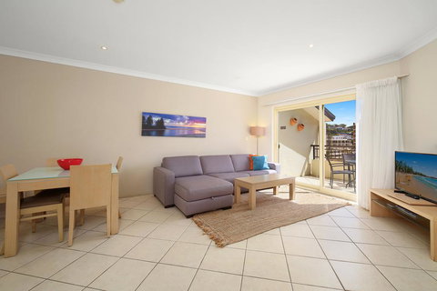 Terrigal Sails Serviced Apartments - Internet Find 1
