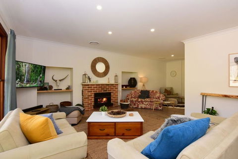 The Ambers - Comfortable Family Getaway! - Internet Find 3