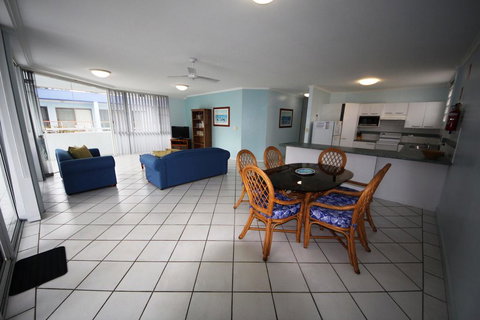 The Avenues Unit 2 At South West Rocks - Internet Find 3