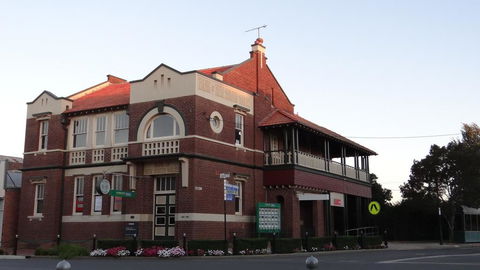 The Bank B&B West Wyalong - Internet Find 0