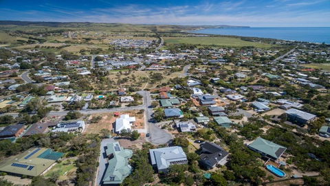The Banksia - 3 Banksia Court, Normanville - Internet Find 2