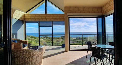 The Beach House - Port Bouvard - Internet Find 0