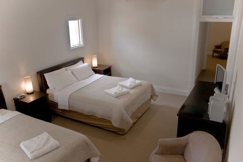 The Bridgetown Hotel - Internet Find 1