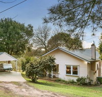 The Caretakers Cottage - Internet Find