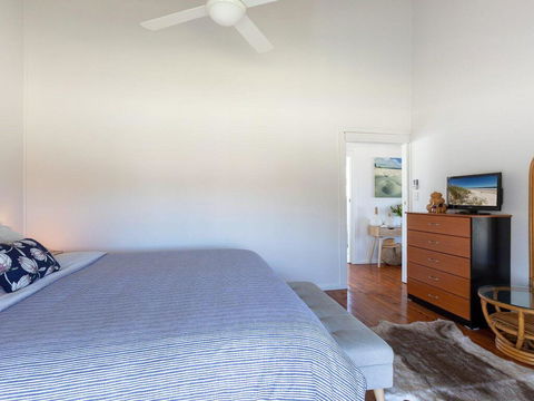 The Chalet At Callala Beach - Beach House Character - Internet Find 2