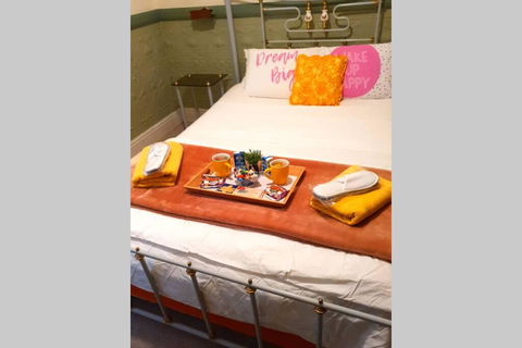 The Comfort Cottage On Williams - Internet Find 1