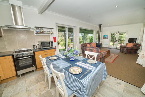 The Cottage At The Bryn At Tilba - Internet Find 1
