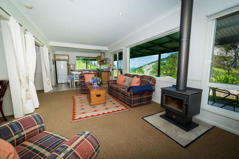 The Cottage At The Bryn At Tilba - Internet Find 3