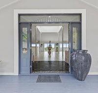 The Country House at Hunchy Montville - Internet Find