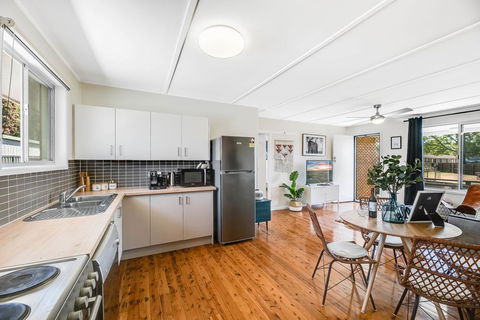The Cowhide Cabin - Comfy, Family Friendly Stays In Toowoomba - Internet Find 2
