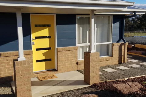 The Friendly Pelican - Internet Find 0