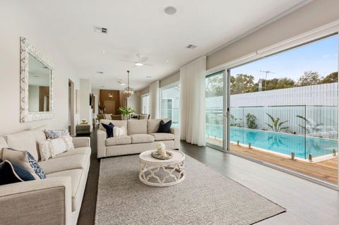 The Hampton's In Blairgowrie - Internet Find 0