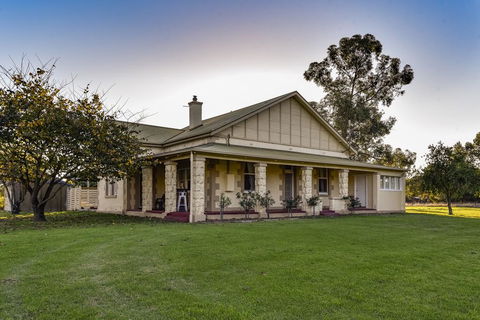 The Jazz B&B - Internet Find 0
