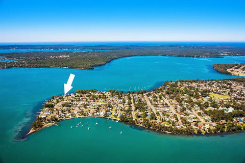 The Lake Escape - Internet Find 3
