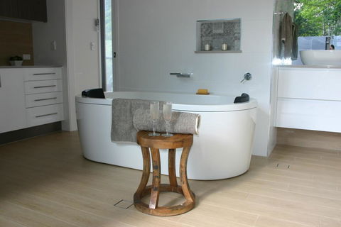 The Luxury Eco Rainforest Retreat - Internet Find 2
