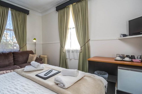 The Mews Motel - Internet Find 2