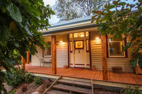 The Oaks Lilydale Accommodation - Internet Find 0
