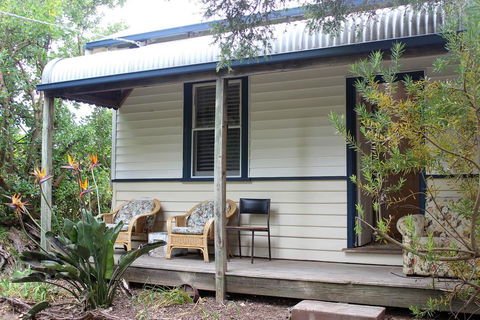 The Old Cottage @ Cowes - Internet Find 0