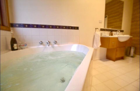 The Orchard Luxury Accommodation - Internet Find 2