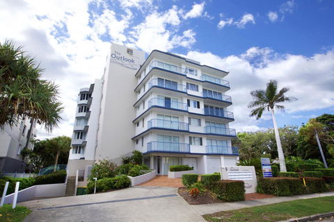The Outlook Unit 14, 9 Hume Pde - Internet Find 0