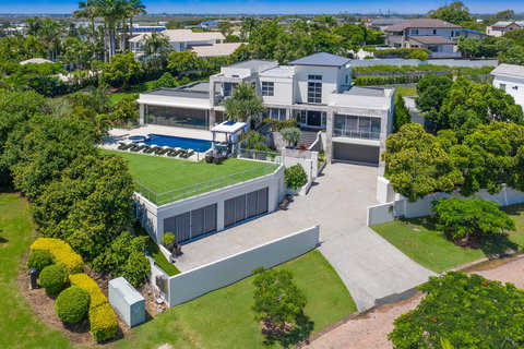 The Park House - Internet Find 3