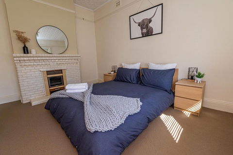 The Pearl On Prince  Stylish Cottage, CBD, Wifi - Internet Find 2