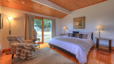 The Peninsula Experience - Internet Find 3