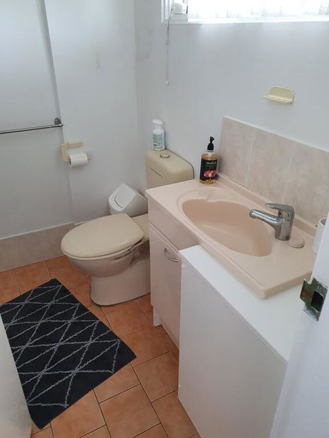 The Pines, Manning Point - Internet Find 1