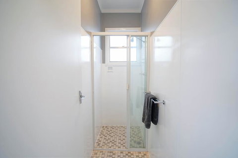 The Platypus Accommodation & Cafe - Internet Find 3