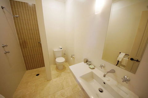 The Playhouse Hotel - Internet Find 1
