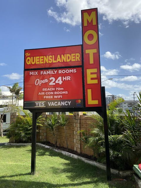 THE QUEENSLANDER MOTEL - Internet Find 0