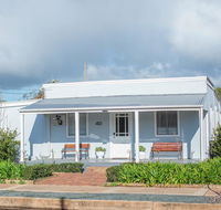 The Rested Guest 3 Bedroom Cottage West Wyalong - Internet Find