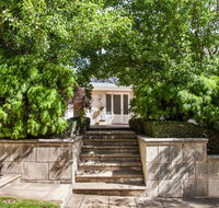 The Retreat at Stirling - Internet Find